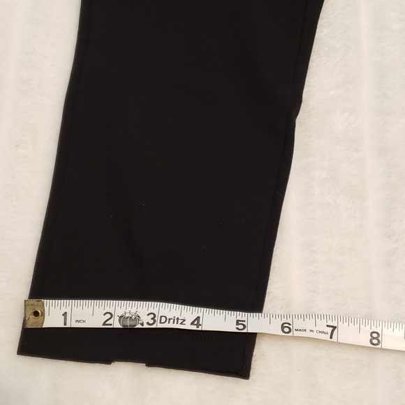 HUE Black Flat Front Pull On Pants - Picture 16 of 16